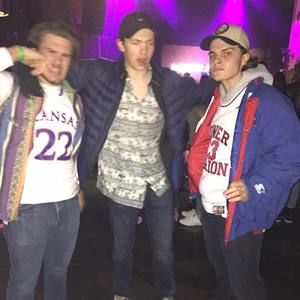 Meet your Posher, Max